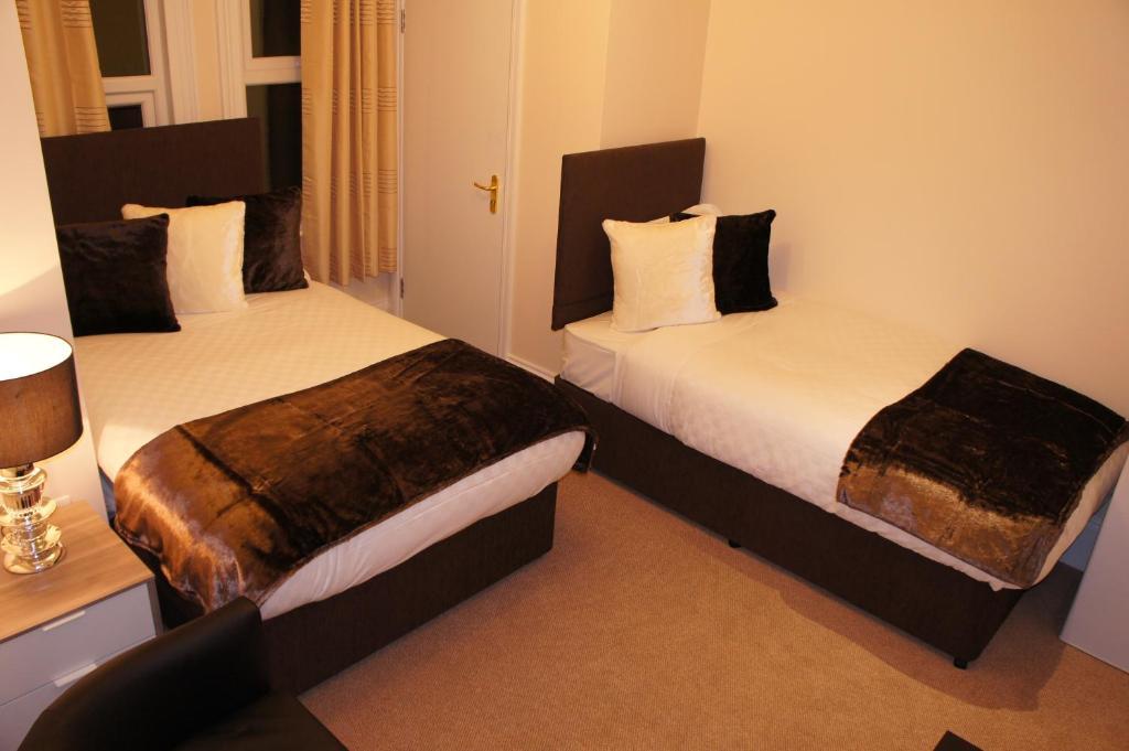 Sapphire Hotel London Zimmer foto